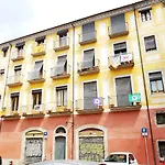 公寓 Loft Placa Sant Josep 赫罗纳